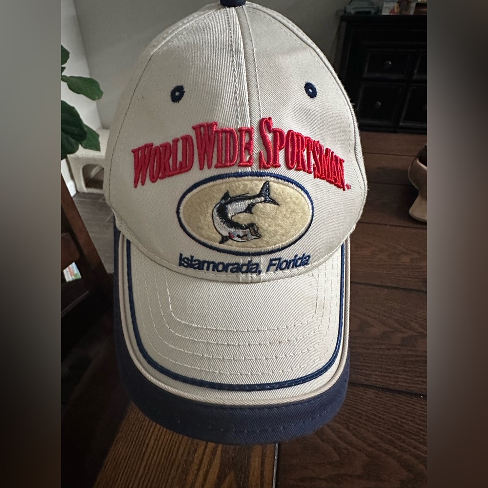 Bass Pro Shops off white and Blue Cap